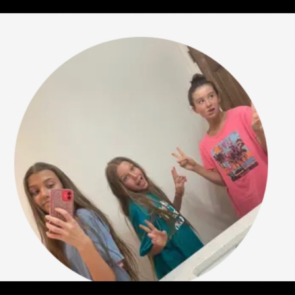 Meet your Posher, Gabriella